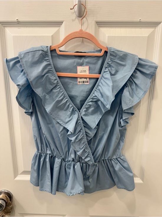 Strut & Bolt Tops - Strut & Bolt Women's Light Blue Ruffle Wrap Blouse size small